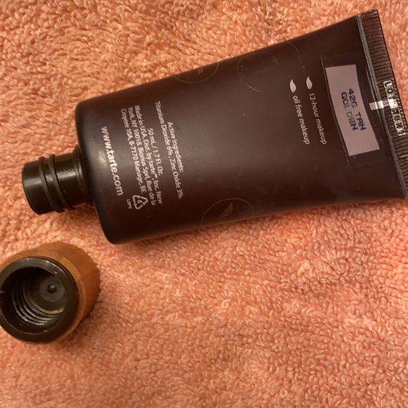 Tarte Amazonian SOLLLDDDclay foundation 42g - Picture 2 of 6